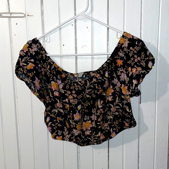 American Eagle Floral Crop Top - Picture 1 of 2